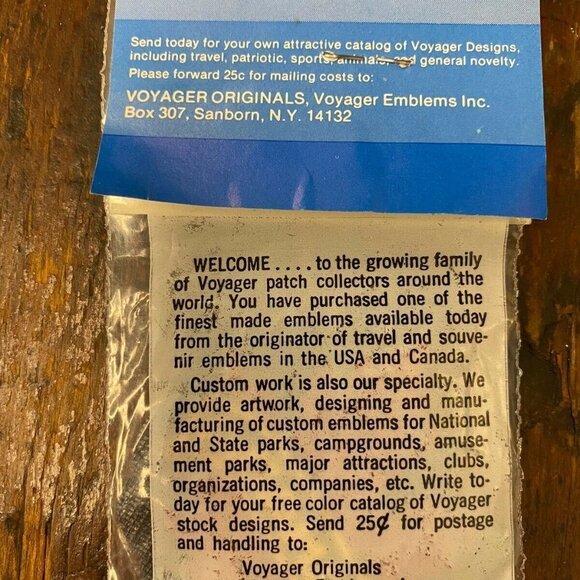 Vintage Patch Canada Red Marble Leaf Emblem Voyager Originals USA 1980 Sew‎ On - Picture 3 of 8